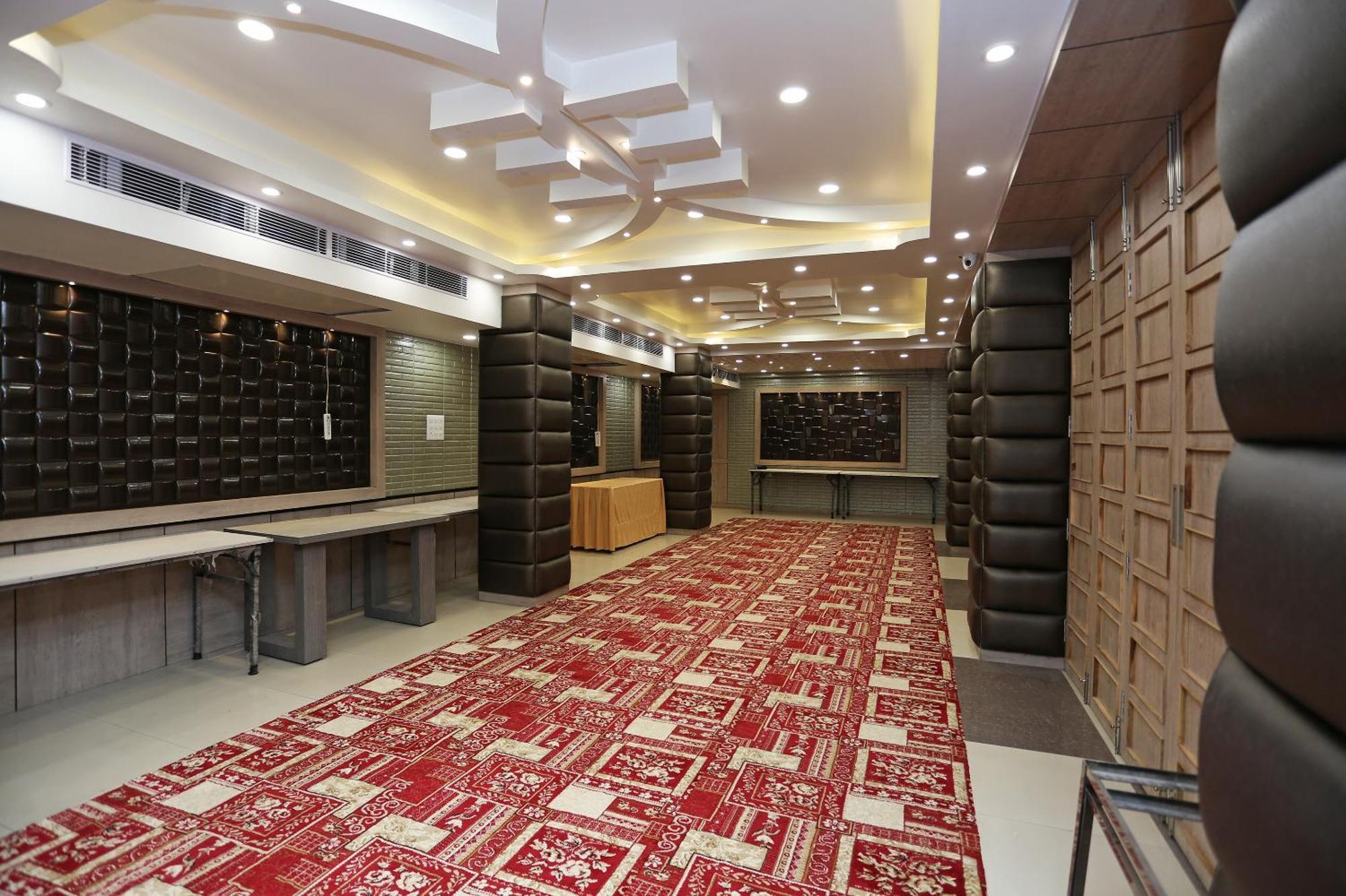 Kamat Inn Патна Екстериор снимка