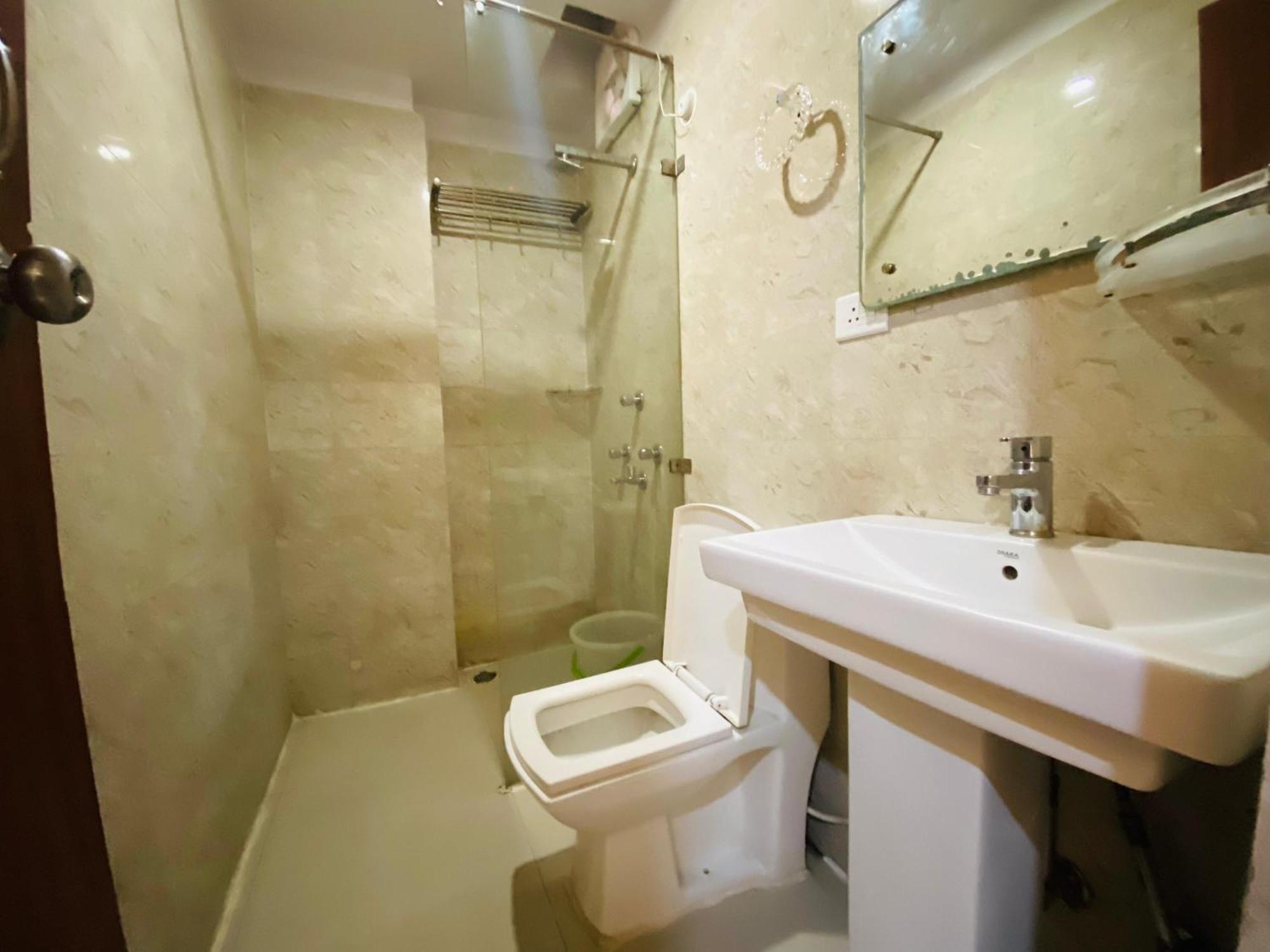 Kamat Inn Патна Екстериор снимка